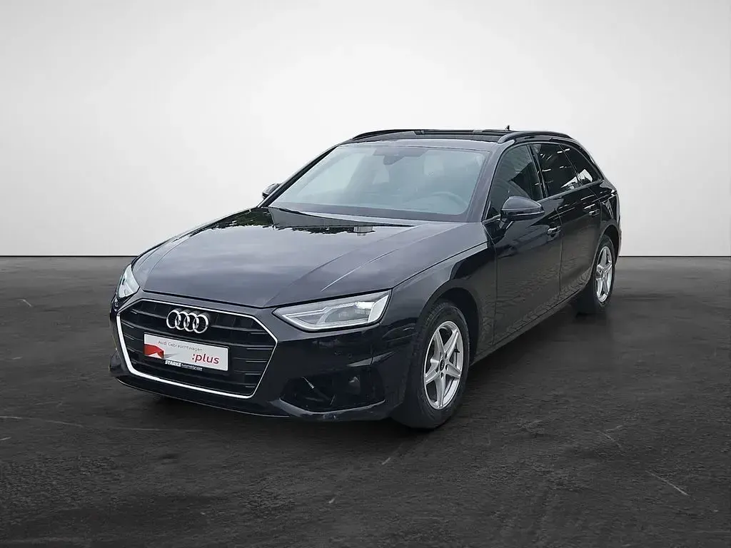 Gebraucht Audi A4 Business 163 PS (119 kW) 2022 Brillantschwarz Kombi