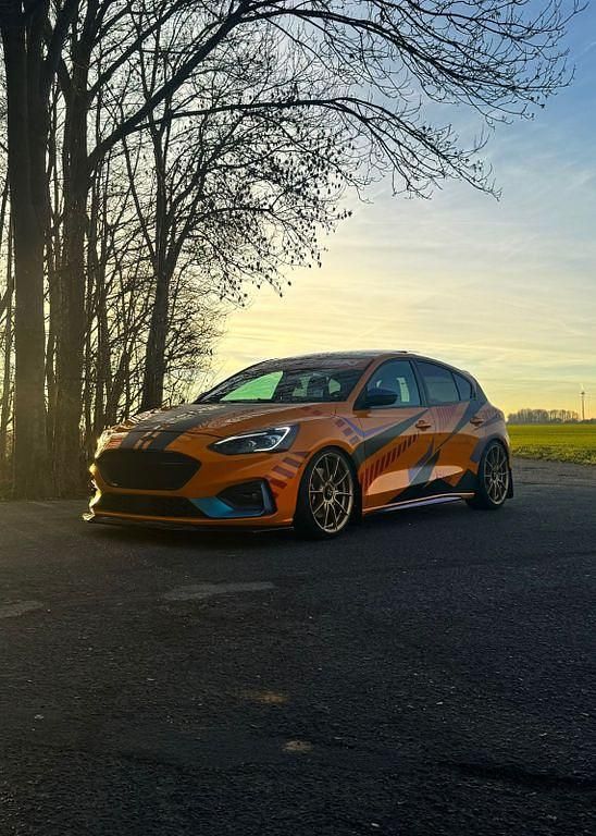 Gebraucht Ford Focus ST 280 PS (205 kW) 2020 Orange Limousine