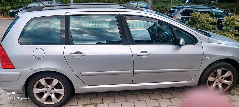 Silber Gebraucht 2007 Peugeot 307 Kombi | 2.000 € - Bild 1/4