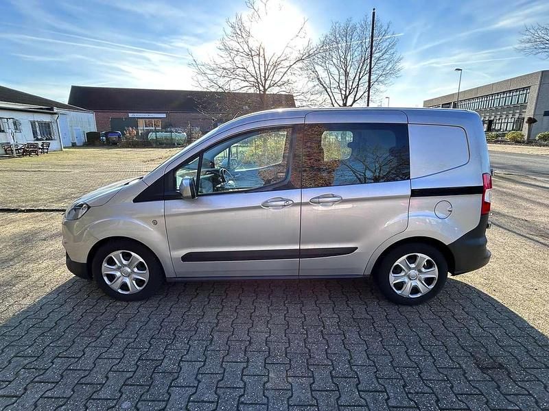 Gebraucht Ford Tourneo Courier S 75 PS (55 kW) 2020 Silber Van / Kleinbus