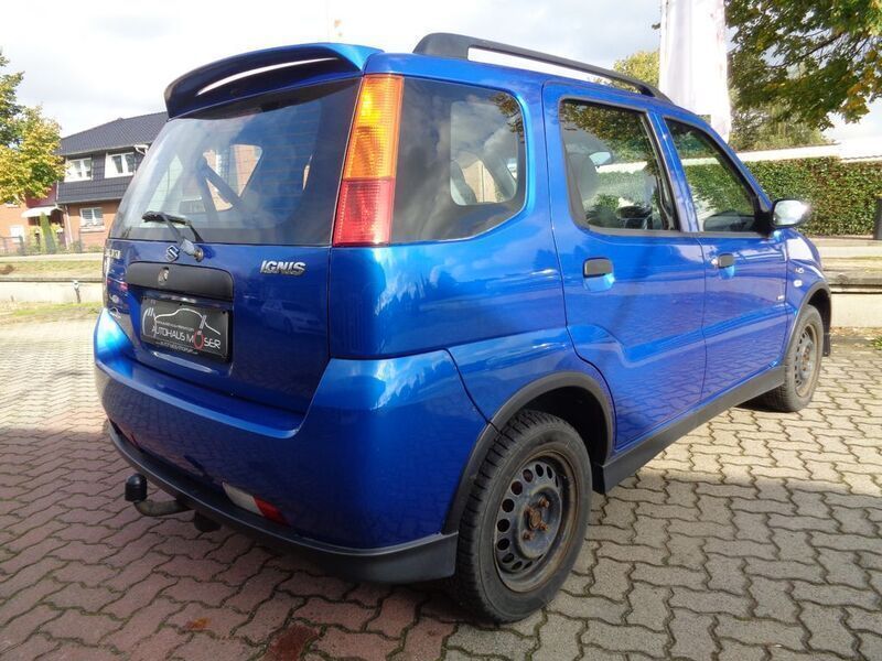 Second-hand Suzuki Ignis Comfort 94 CP (69 kW) 2006 Albastru Hatchback