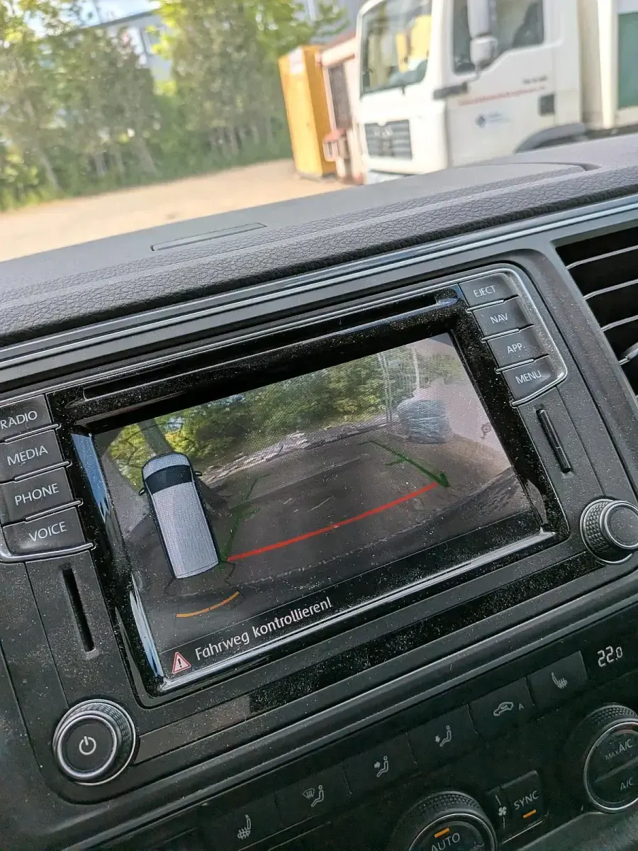 Gebraucht VW Multivan Highline 200 PS (147 kW) 2019 Silber Van / Kleinbus