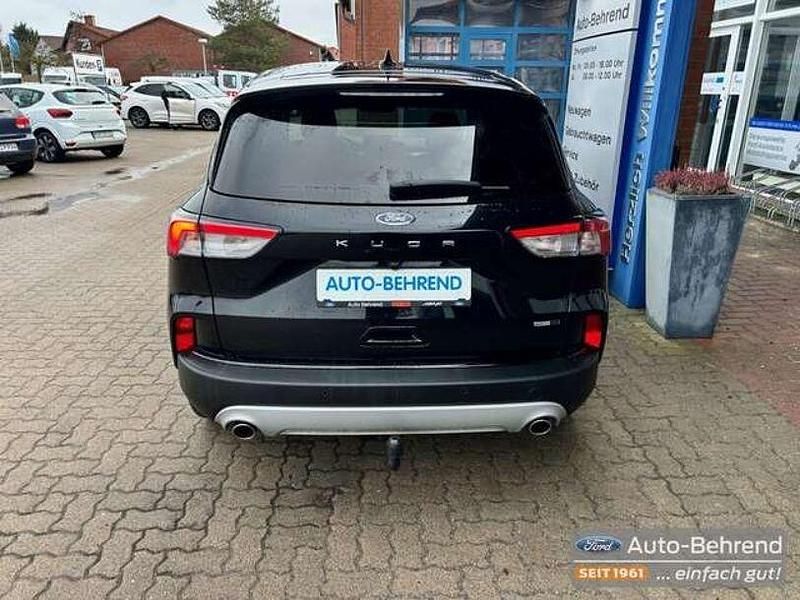 Gebraucht Ford Kuga Titanium 150 PS (110 kW) 2020 Schwarz SUV