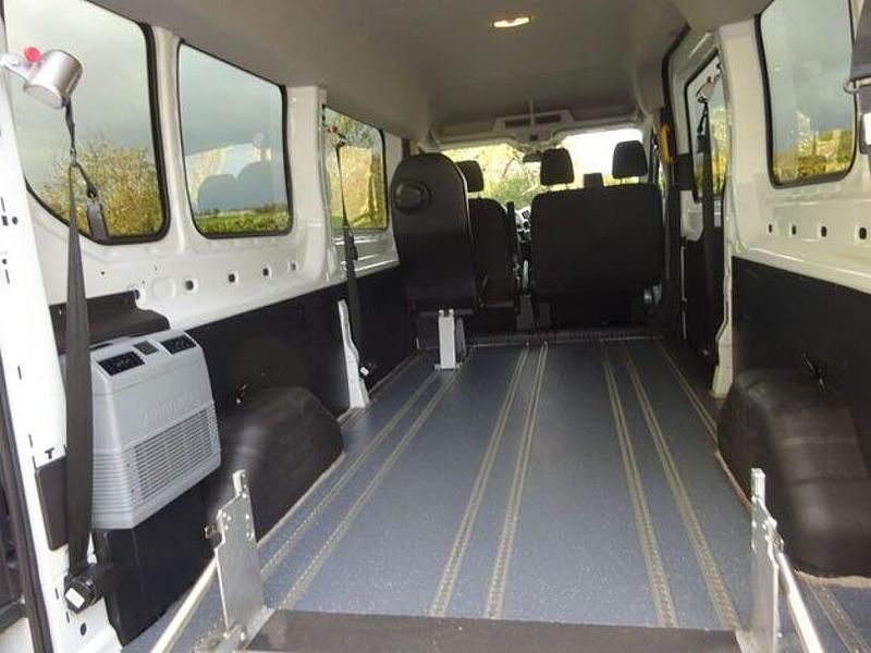 Gebraucht Ford Transit Trend 131 PS (96 kW) 2018 Weiss Kombi