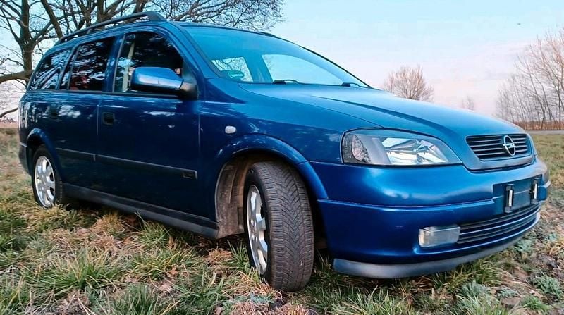 Gebraucht Opel Astra 101 PS (74 kW) 2002 Blau Kombi