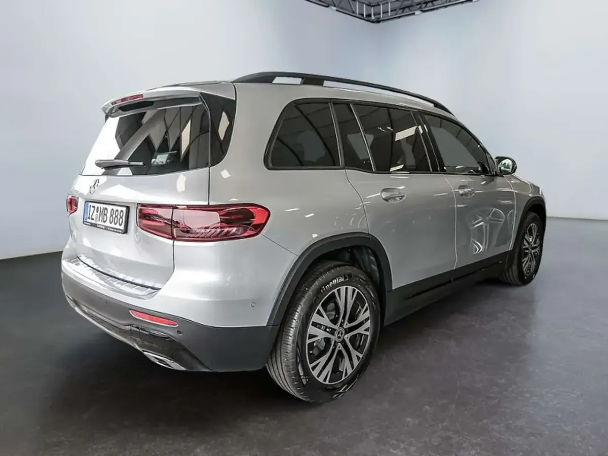 Gebraucht Mercedes GLB200 Progressive 150 PS (110 kW) 2025 Metalliclack hightechsilber SUV