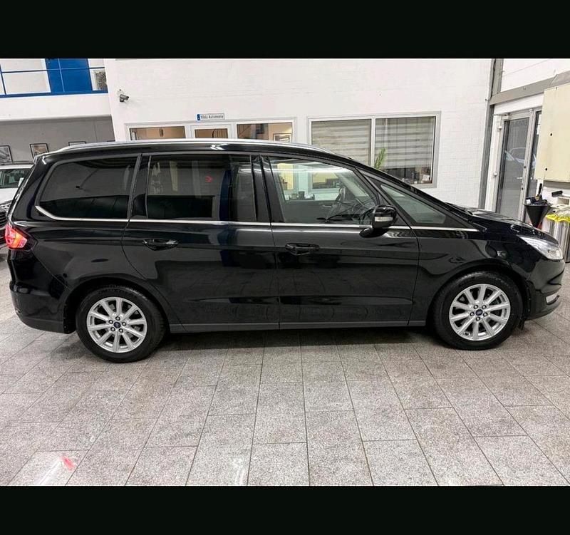 Gebraucht Ford Galaxy Titanium 150 PS (110 kW) 2018 Schwarz Van / Kleinbus