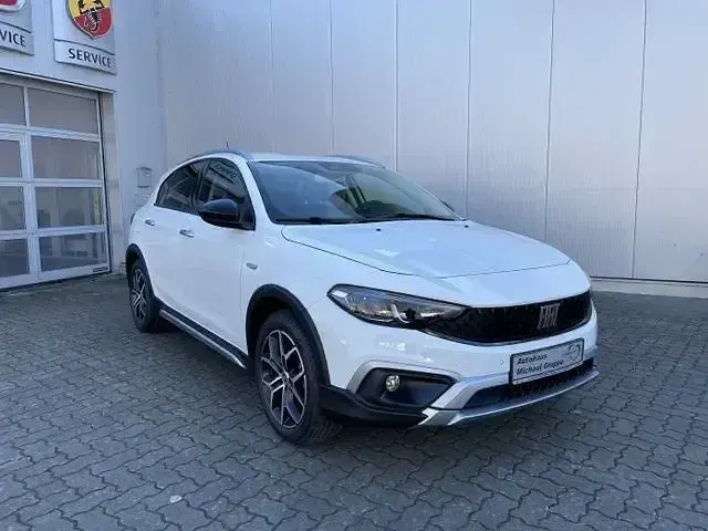 Gebraucht Fiat Tipo Cross 101 PS (74 kW) 2021 Weiß Limousine