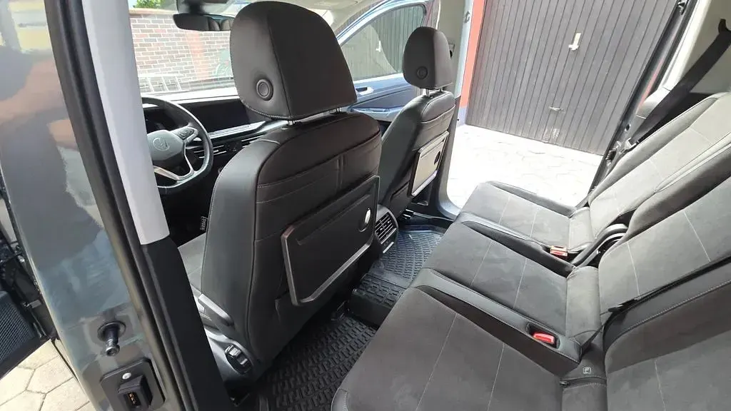Gebraucht VW Caddy Life 116 PS (85 kW) 2024 Grau Van / Kleinbus