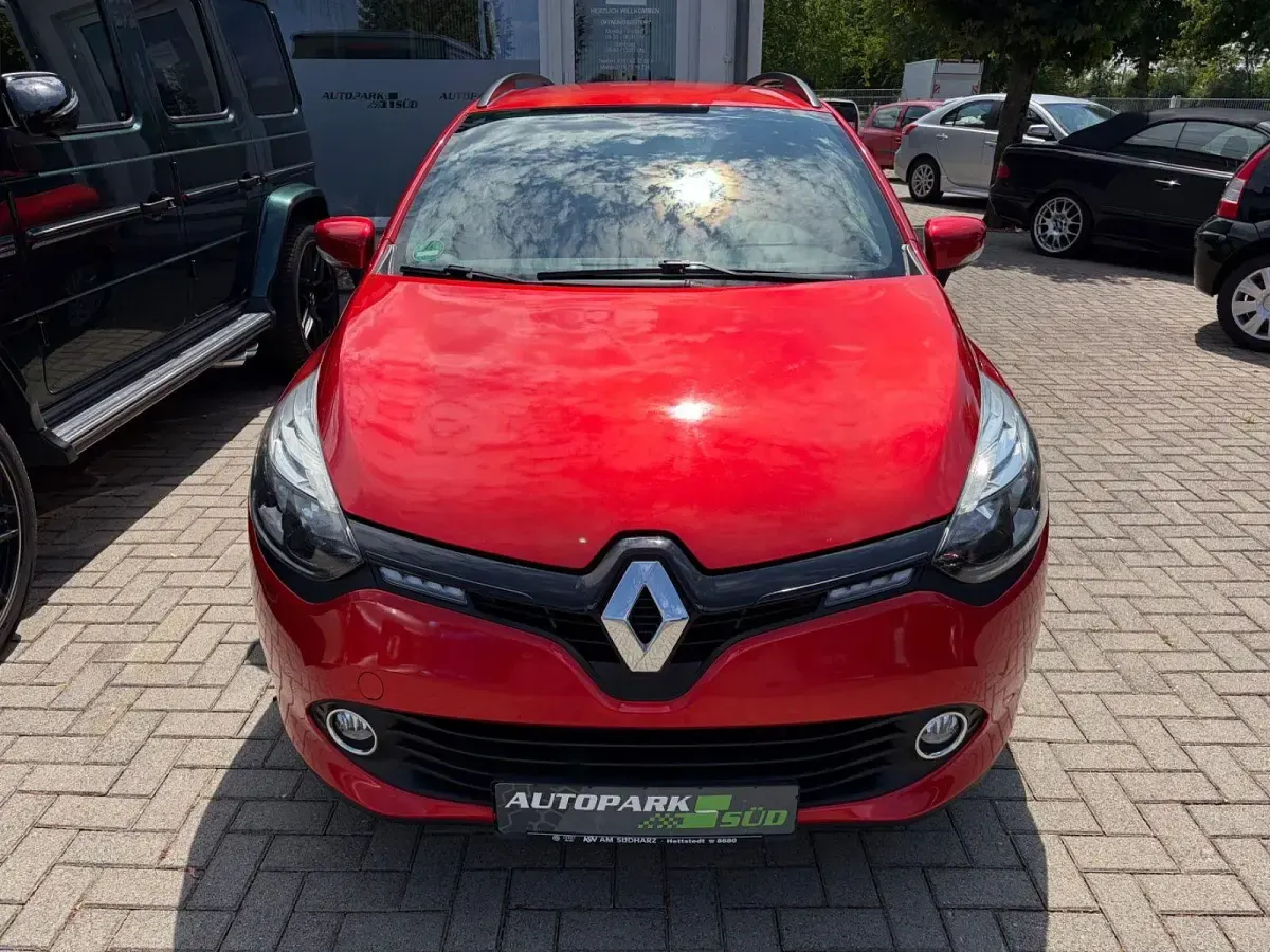 Gebraucht Renault Clio GrandTour Expression 90 PS (66 kW) 2013 Rot Kombi