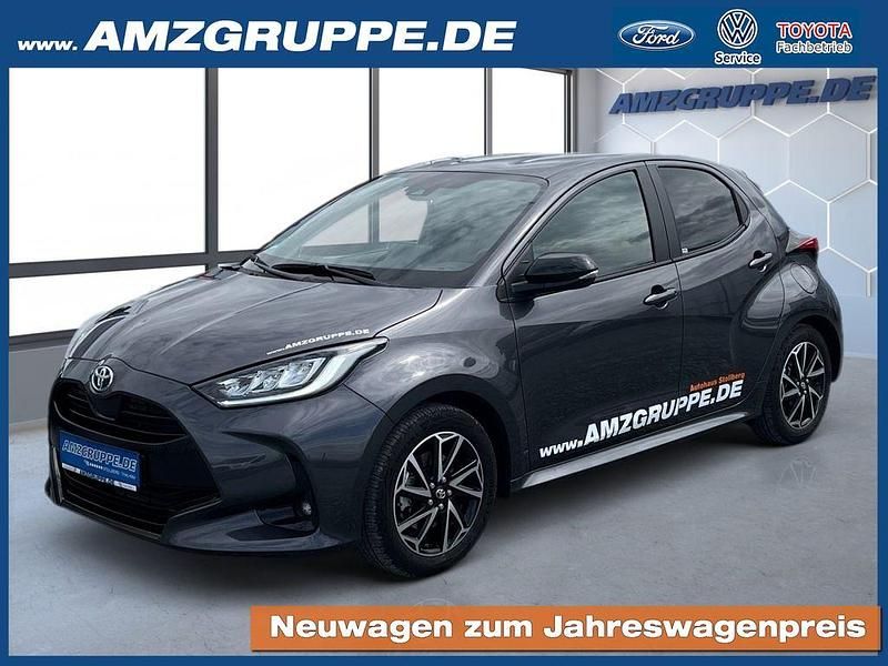 Marlingrau Gebraucht 2024 Toyota Yaris Hybrid Kleinwagen | 23.990 € (Fairer Preis) - Bild 1/4