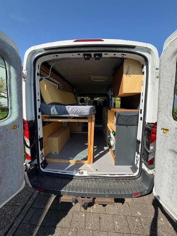 Second-hand Ford Transit 131 CP (96 kW) 2016 Monovolum