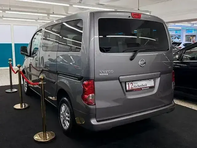 Gebraucht Nissan Evalia Premium Edition 90 PS (66 kW) 2011 Grau Van / Kleinbus