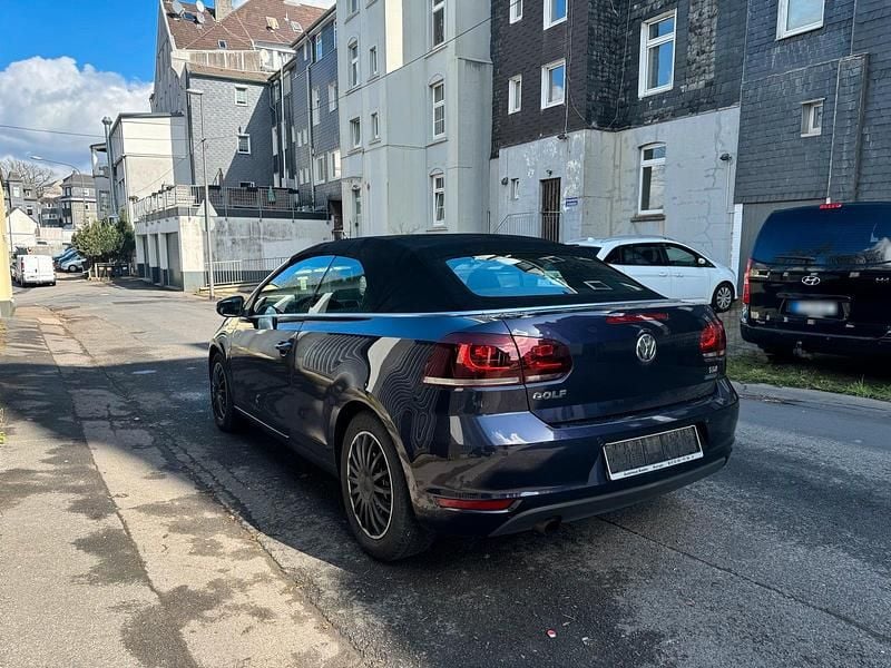 Gebraucht VW Golf 105 PS (77 kW) 2011 Violet Cabrio