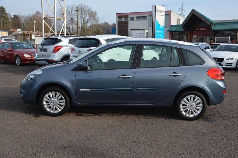 Gebraucht Renault Clio GrandTour Dynamique 101 PS (74 kW) 2009 Blau Kombi