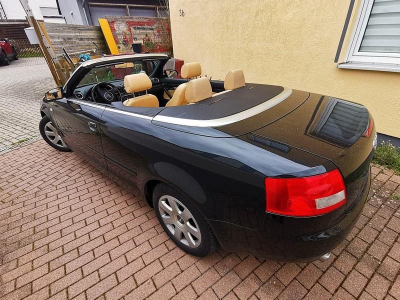 Gebraucht Audi A4 Cabriolet Sport 163 PS (119 kW) 2004 Schwarz Cabrio