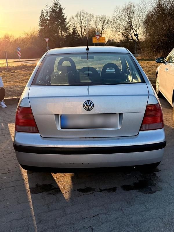 Gebraucht VW Bora 115 PS (84 kW) 2001 Silber Limousine