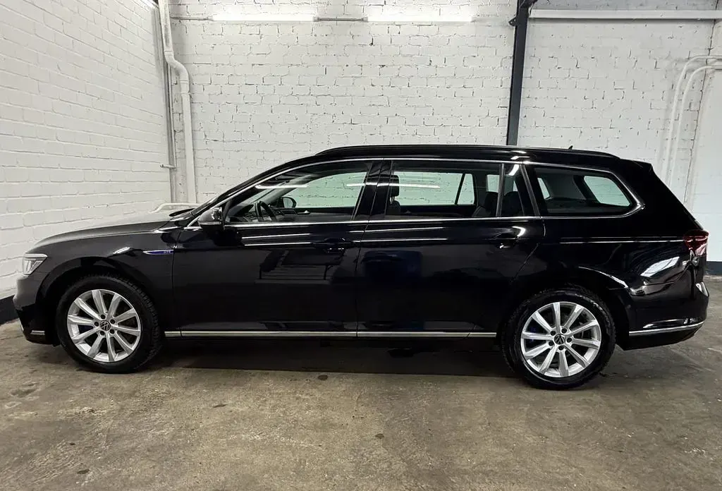 Gebraucht VW Passat GTE 218 PS (160 kW) 2022 Schwarz Kombi