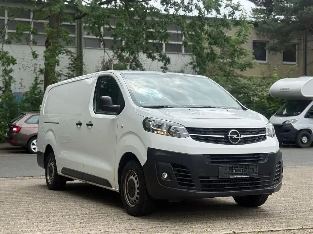 Gebraucht Opel Vivaro-e Combi Edition 122 PS (89 kW) 2021 White jade Van / Kleinbus