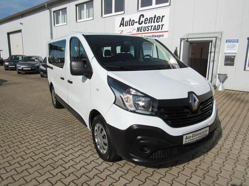 Weiß Gebraucht 2018 Renault Trafic Expression Van | 18.700 € (Teuer) - Bild 1/4