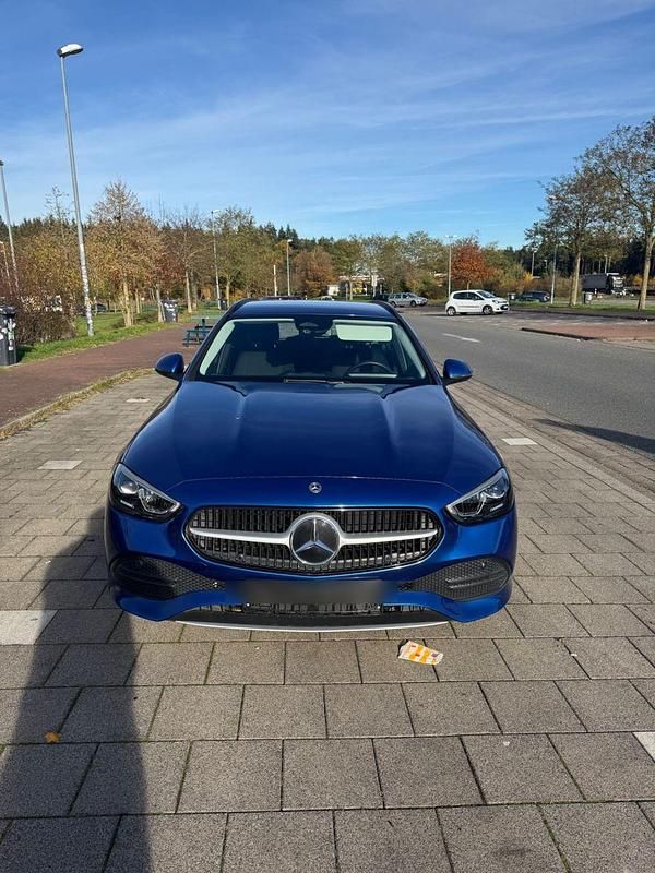 Blau Gebraucht 2022 Mercedes C200 Kombi | 22.999 € (Fairer Preis) - Bild 1/4