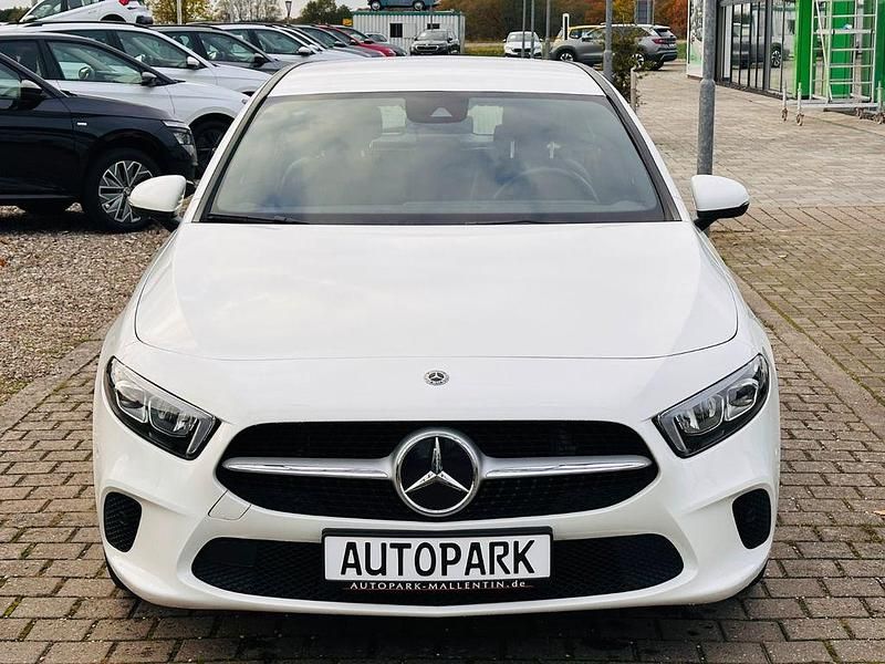 Gebraucht Mercedes A250 Progressive 224 PS (164 kW) 2019 Polarweiss Limousine