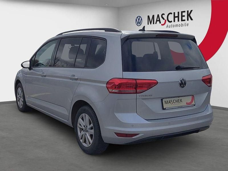 Gebraucht VW Touran Comfortline 116 PS (85 kW) 2021 Silber Van / Kleinbus