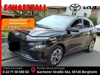 Schwarz (phantom black / mic) Gebraucht 2022 Hyundai Kona Edition 30+ SUV | 17.979 € (Fairer Preis) - Bild 1/3
