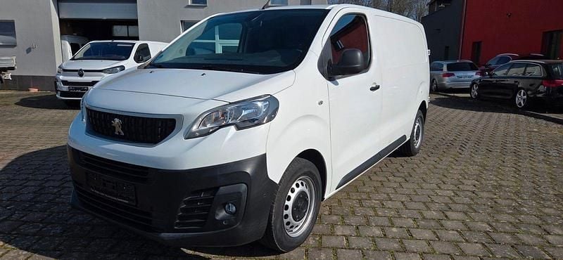 Gebraucht Peugeot Expert Avantage 122 PS (89 kW) 2021 Van