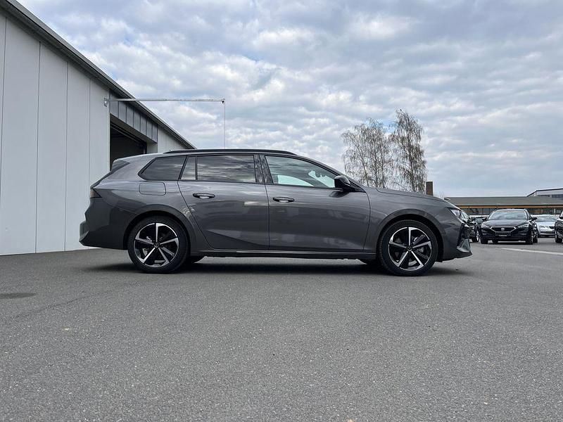 Gebraucht Opel Astra 131 PS (96 kW) 2024 Grau Kombi