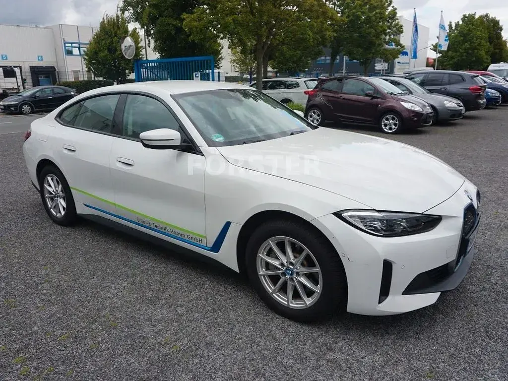 Gebraucht BMW i4 Sport Line 210 kW (286 PS) 2023 Weiß Limousine