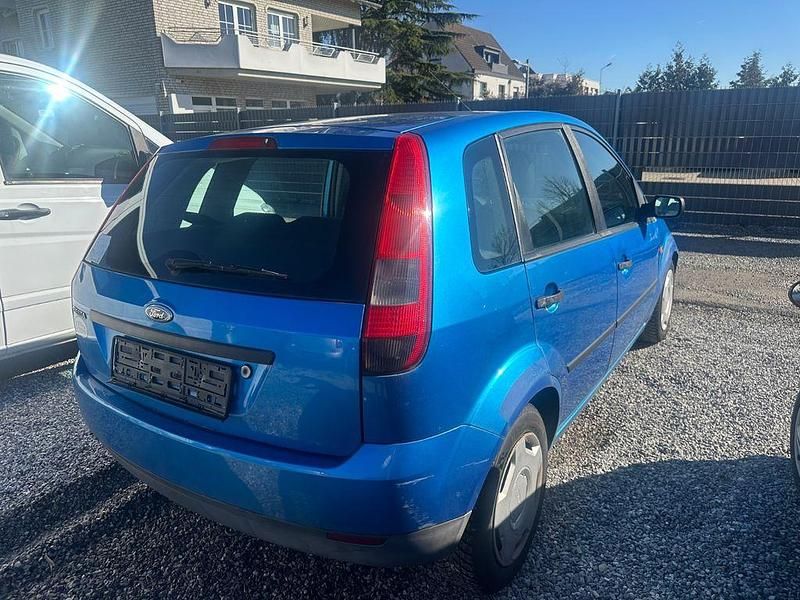 Gebraucht Ford Fiesta 60 PS (44 kW) 2003 Blau Kleinwagen