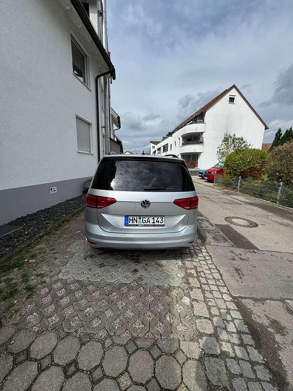 Gebraucht VW Touran Highline 150 PS (110 kW) 2019 Van / Kleinbus