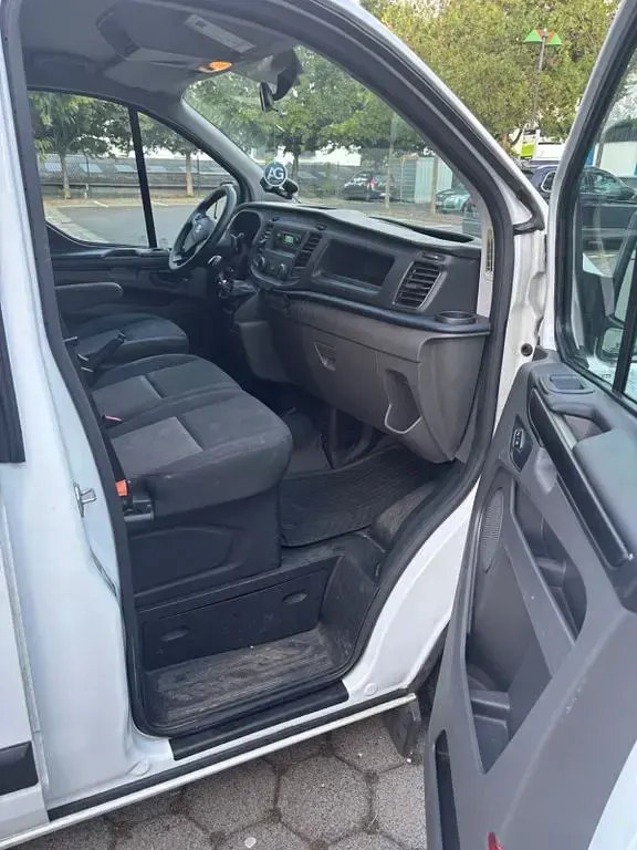 Gebraucht Ford Transit Custom 105 PS (77 kW) 2018 Silber Van