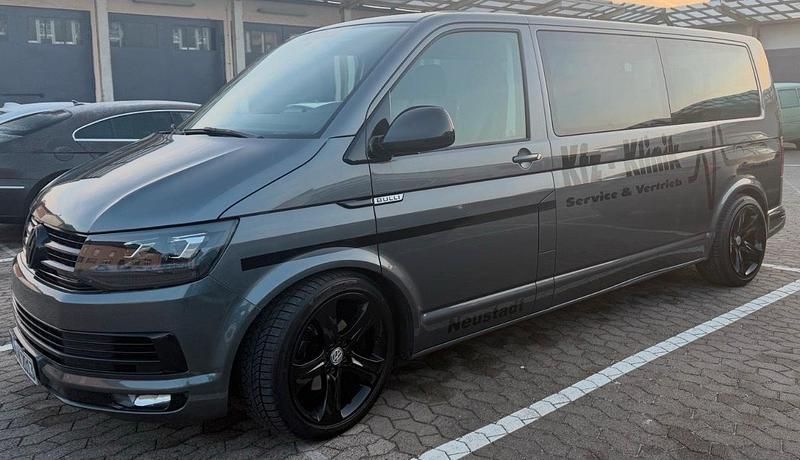 Grau Gebraucht 2017 VW T6 Van | 25.990 € - Bild 1/1