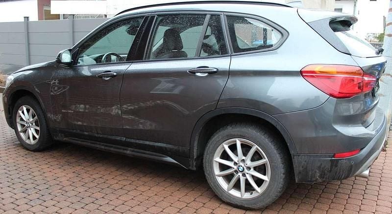 Gebraucht BMW X1 xLine 150 PS (110 kW) 2016 Grau SUV