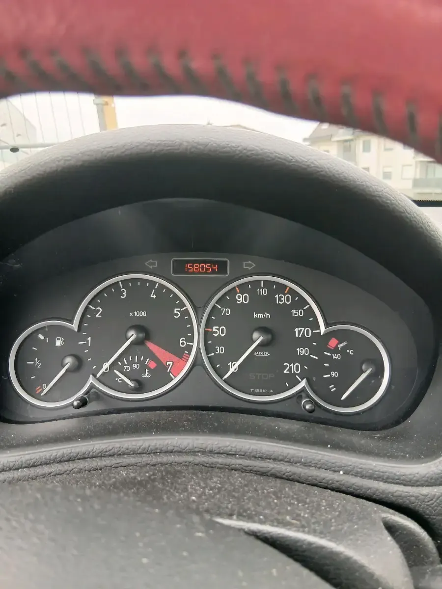 Gebraucht Peugeot 206 CC 106 PS (77 kW) 2004 Schwarz Cabrio