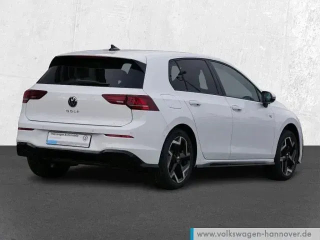 Neu VW Golf VIII R-line 150 PS (110 kW) 2026 Weiß Limousine