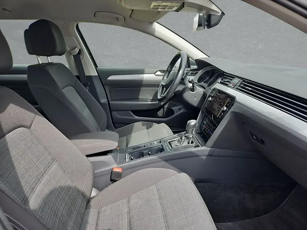 Gebraucht VW Passat 150 PS (110 kW) 2022 Andere Kombi
