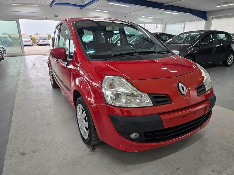 Gebraucht Renault Grand Modus Dynamique 101 PS (74 kW) 2010 Rot Van / Kleinbus
