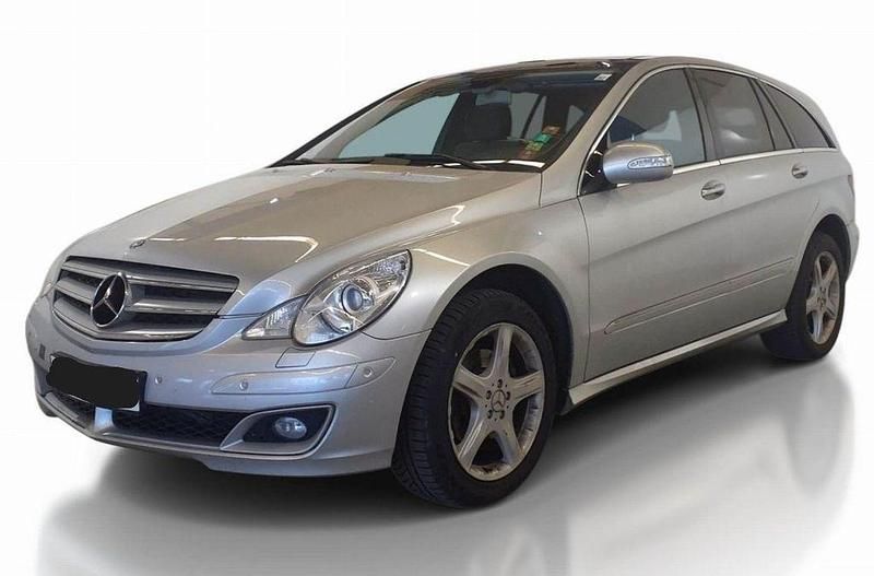 Silber Gebraucht 2006 Mercedes R320 Van / Kleinbus | 8.000 € (Etwas zu teuer) - Bild 1/4