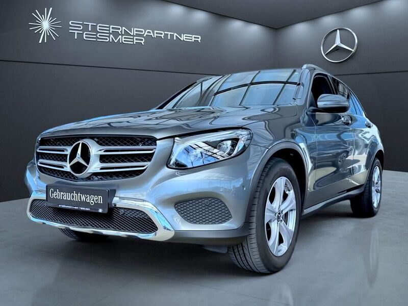 Grau Gebraucht 2017 Mercedes GLC220 Exclusive SUV | 29.449 € (Guter Preis) - Bild 1/4