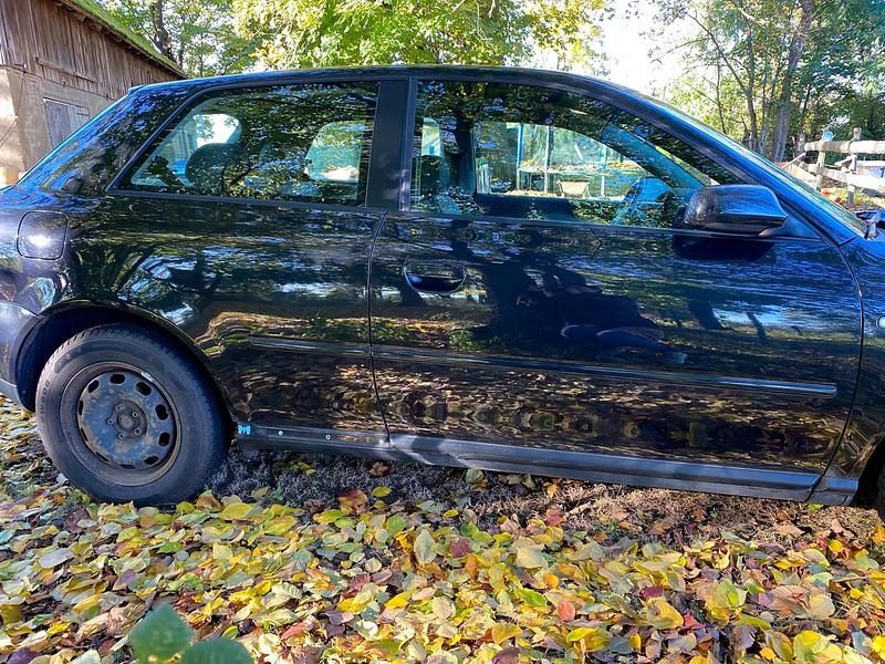Gebraucht Audi A3 101 PS (74 kW) 2003 Schwarz Kleinwagen