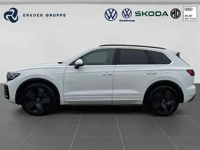 Gebraucht VW Touareg Elegance 381 PS (280 kW) 2024 Pure white SUV