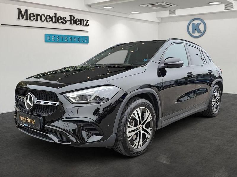 Gebraucht Mercedes GLA220 Progressive 258 PS (189 kW) 2024 Schwarz SUV