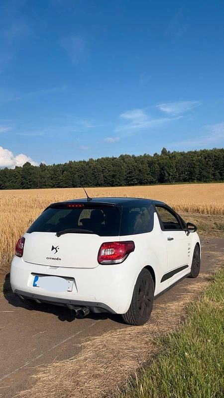 Gebraucht Citroën DS3 120 PS (88 kW) 2016 Weiß Kleinwagen