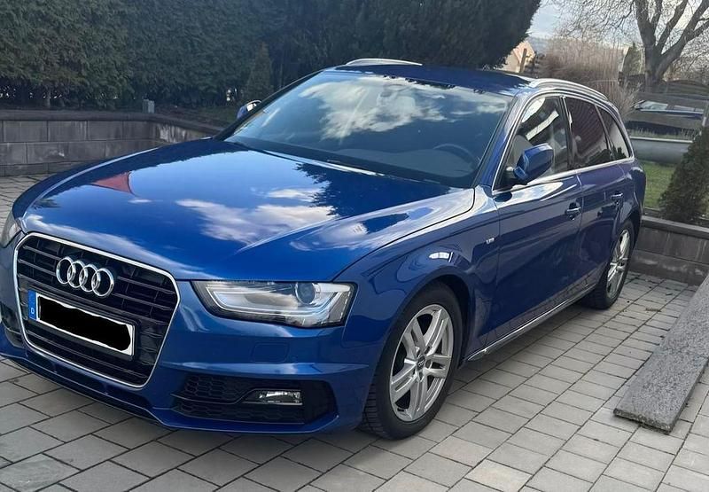 Gebraucht Audi A4 S-Line 150 PS (110 kW) 2015 Blau Kombi