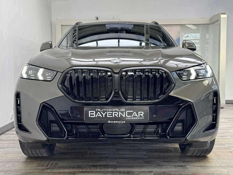 Gebraucht BMW X6 M Sport 298 PS (219 kW) 2025 (0c3d) manhattan green metalli SUV