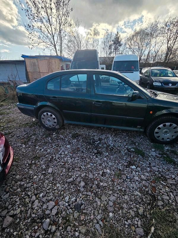 Gebraucht Skoda Octavia 110 PS (80 kW) 1999 Schwarz Limousine