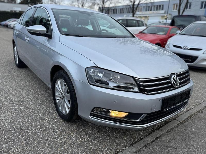 Gebraucht VW Passat Comfortline 122 PS (89 kW) 2011 Silber Limousine